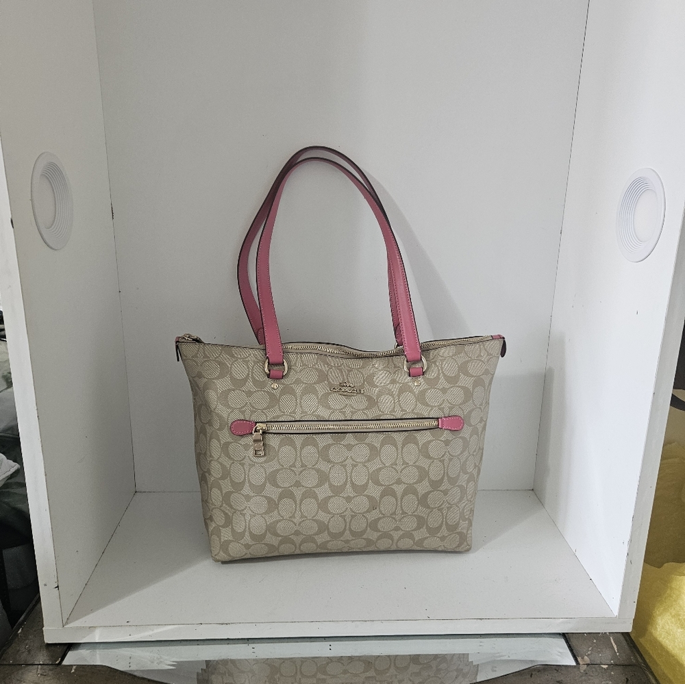 Like New!Coach Signature Coated Canvas tan /Pink Tote bag - Picture 6 of 12